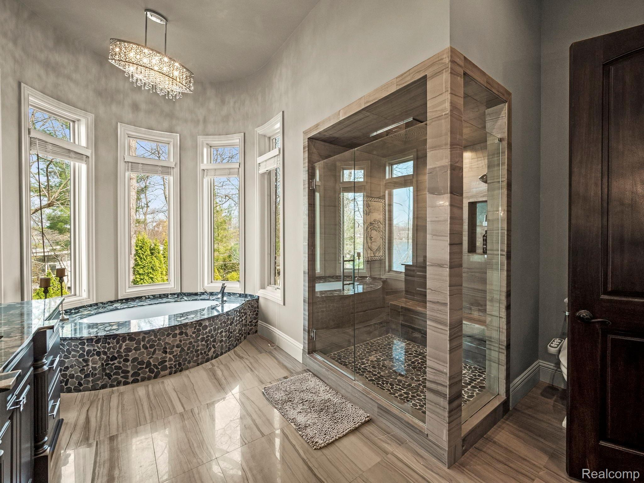 1530 Kirkway Road Bloomfield Hills, MI 48302 - Photo 22 of 38 52-web-or-mls-P2400491.JPG