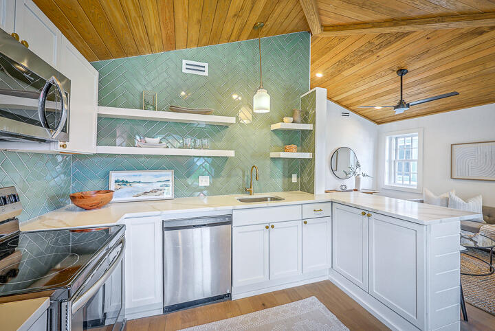 9 F Street Charleston, SC 29403 - Photo 11 of 20 32 F Street-11