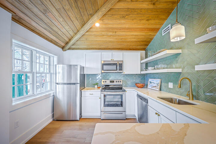 9 F Street Charleston, SC 29403 - Photo 12 of 20 32 F Street-12