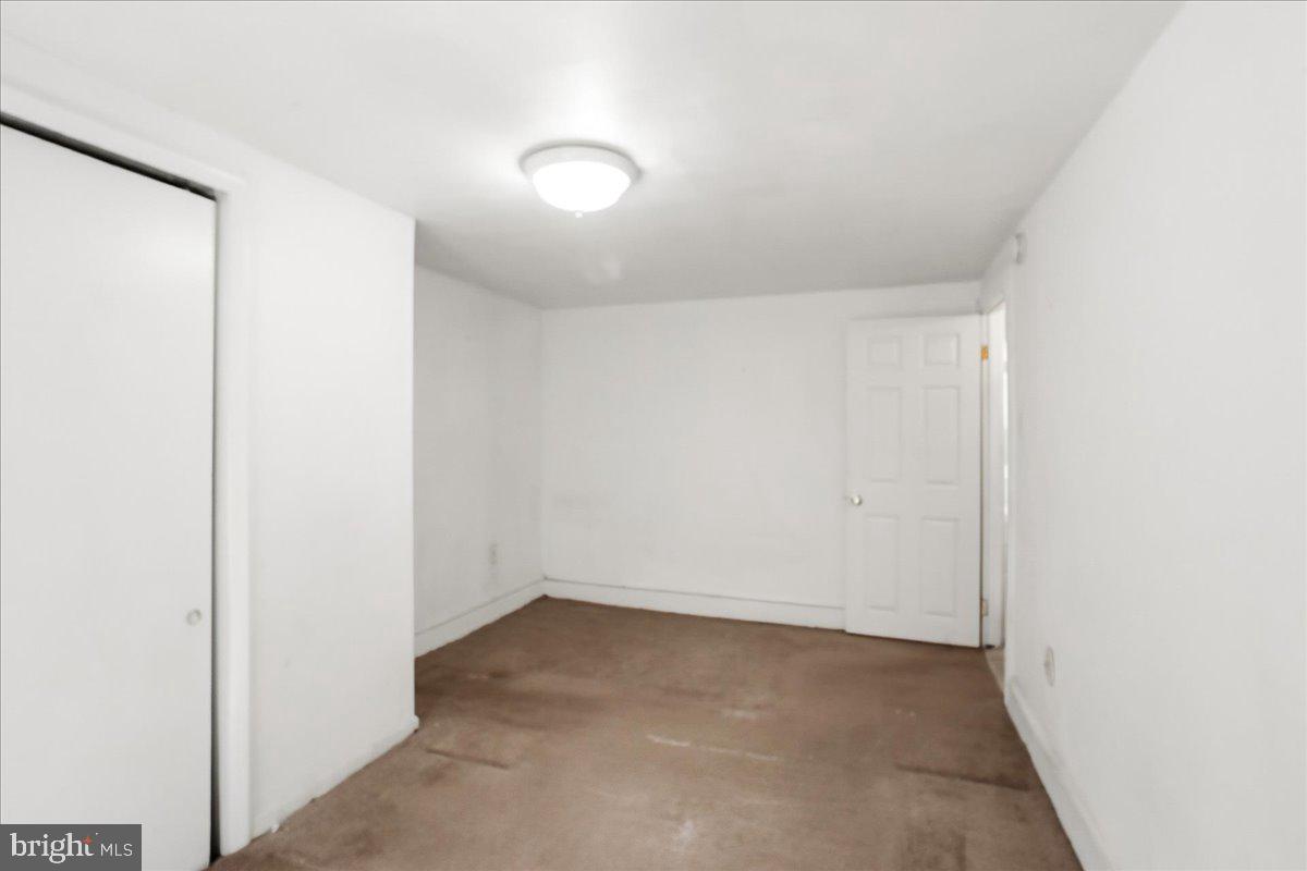 966 Upper Gulph Road Wayne, PA 19087 - Photo 14 of 23 an empty room with a empty space