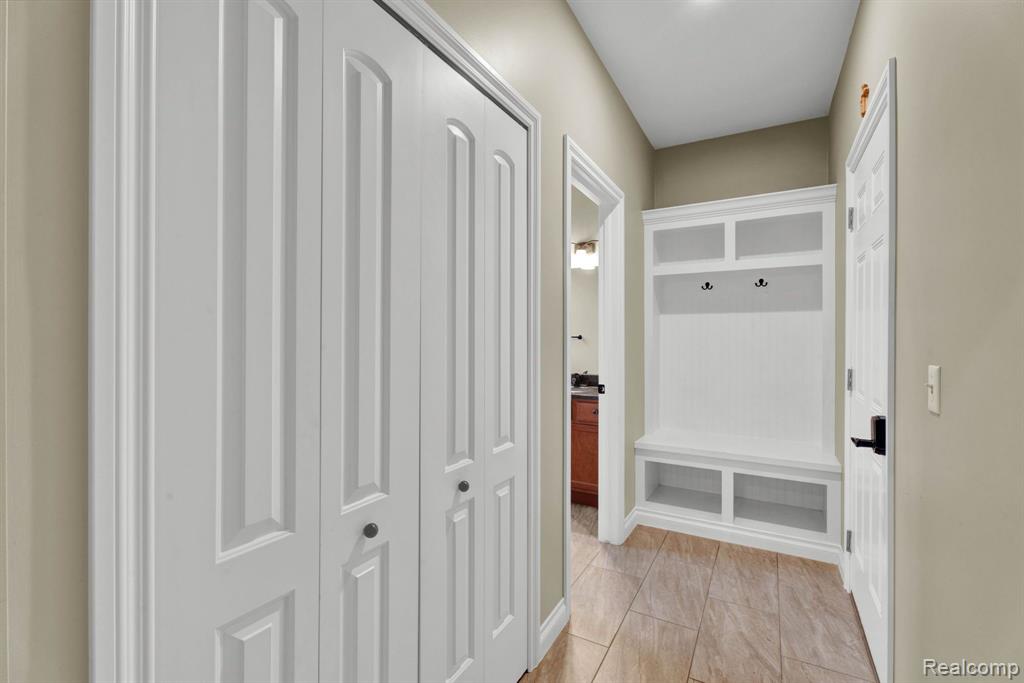6736 Baker Utica, MI 48317 - Photo 20 of 53