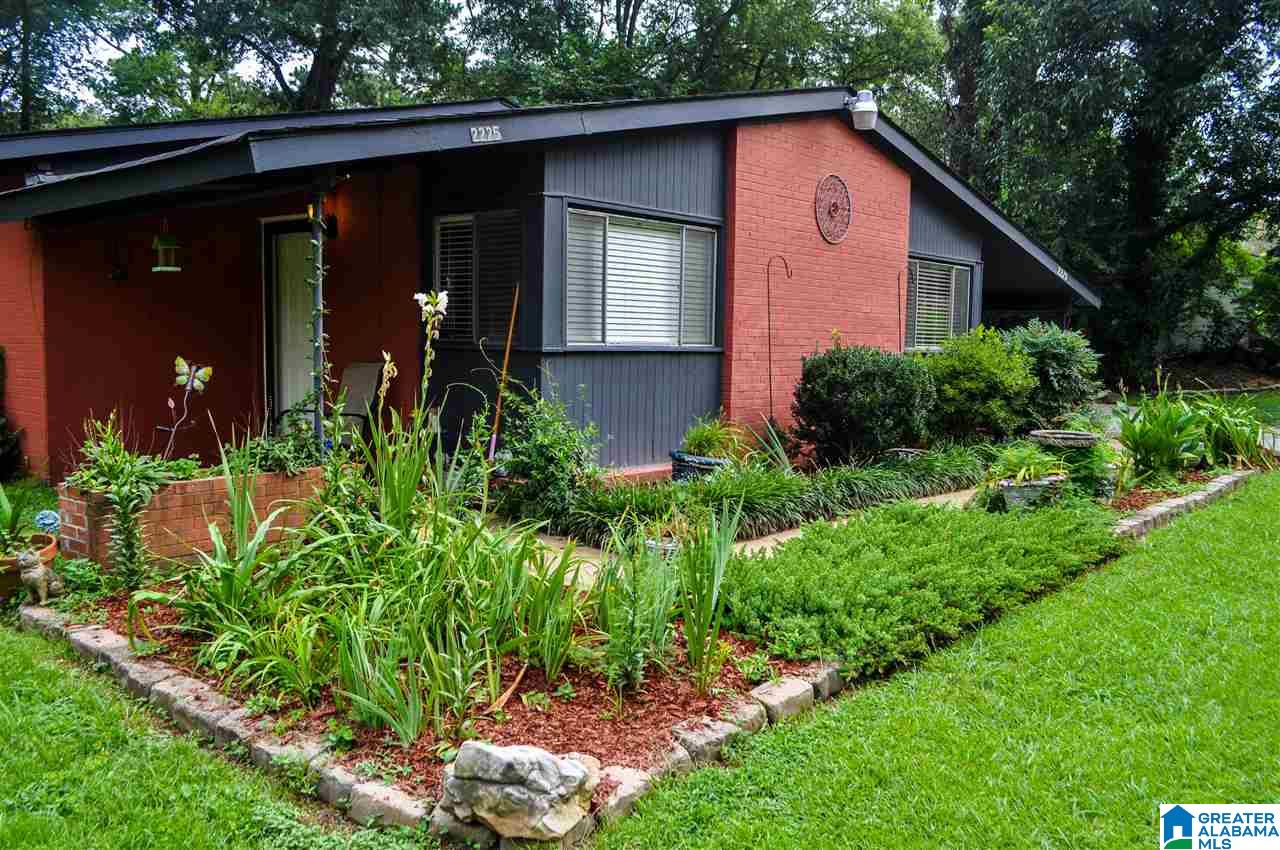 2225 Chapel Hill Road Birmingham, AL 35216 - Photo 2 of 48