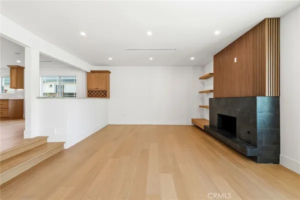 a view of a livingroom with a fireplace