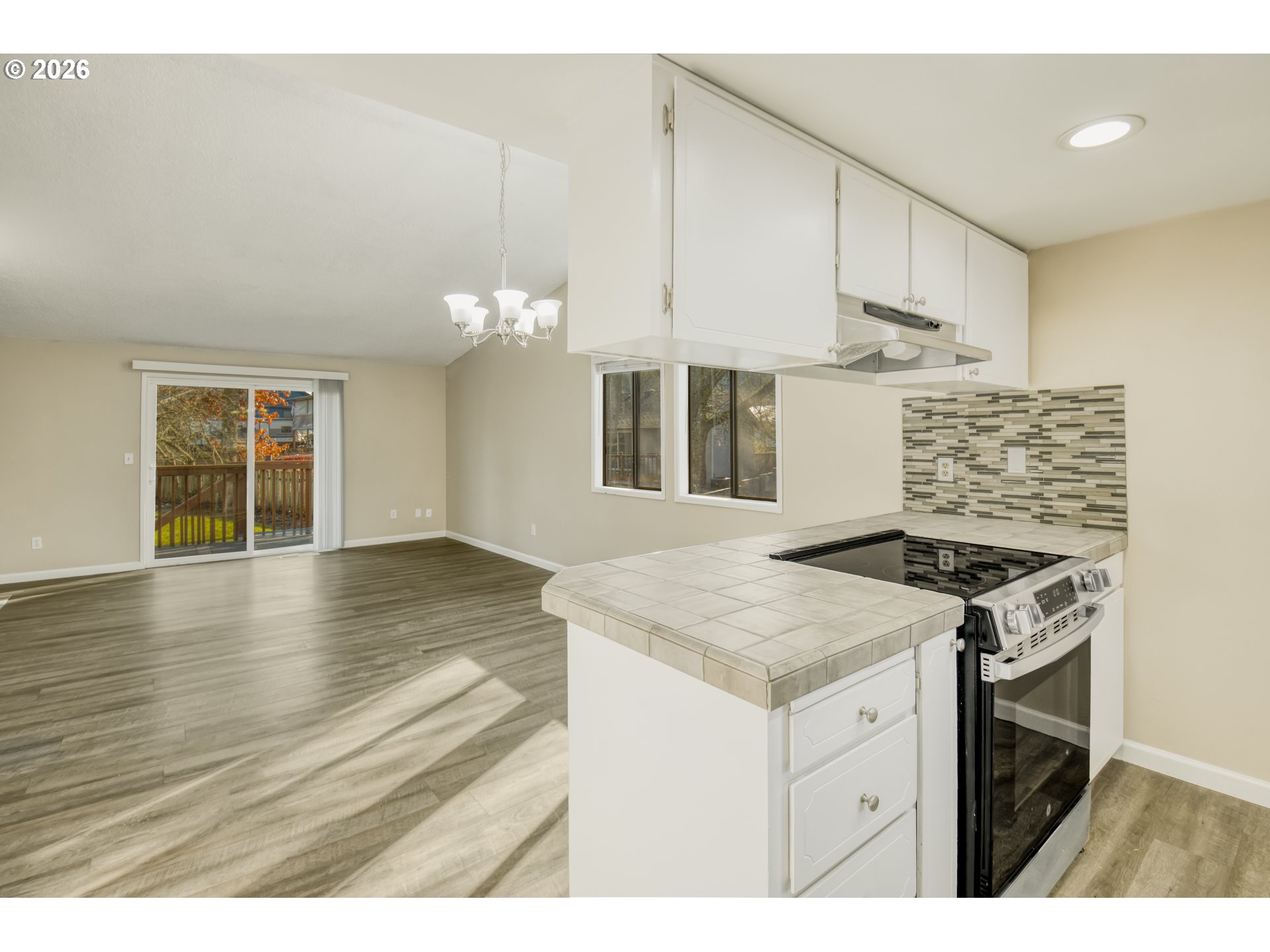 5900 Southwest Ellerson Terrace Beaverton, OR 97007 - Photo 13 of 24