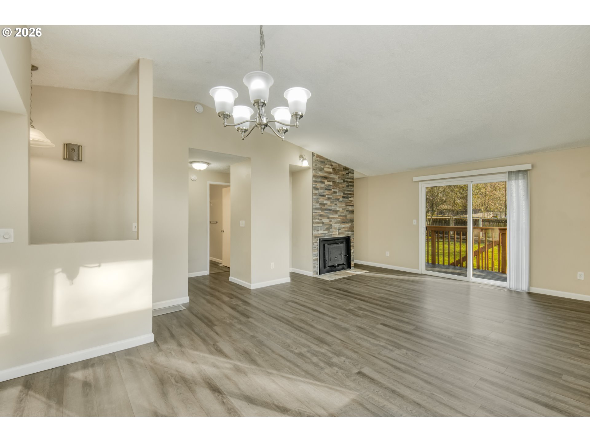 5900 Southwest Ellerson Terrace Beaverton, OR 97007 - Photo 9 of 24