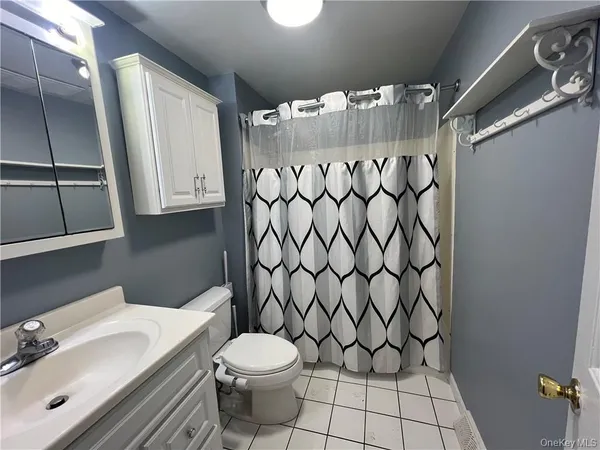 $3,300 | 3180 Lincoln Drive, Mohegan Lake, NY 10547