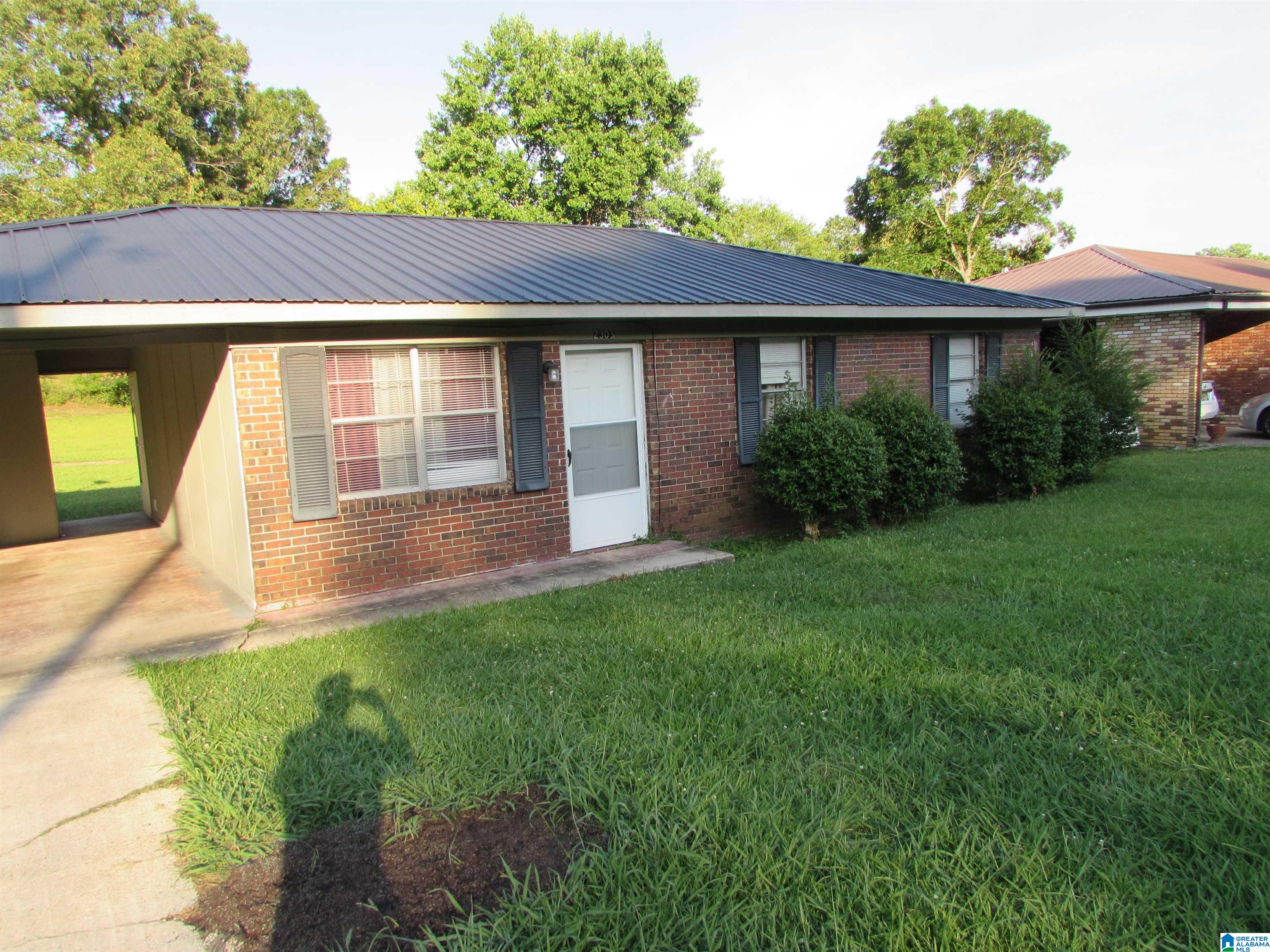 2303 Paul Street Anniston, AL 36201 - Photo 2 of 11