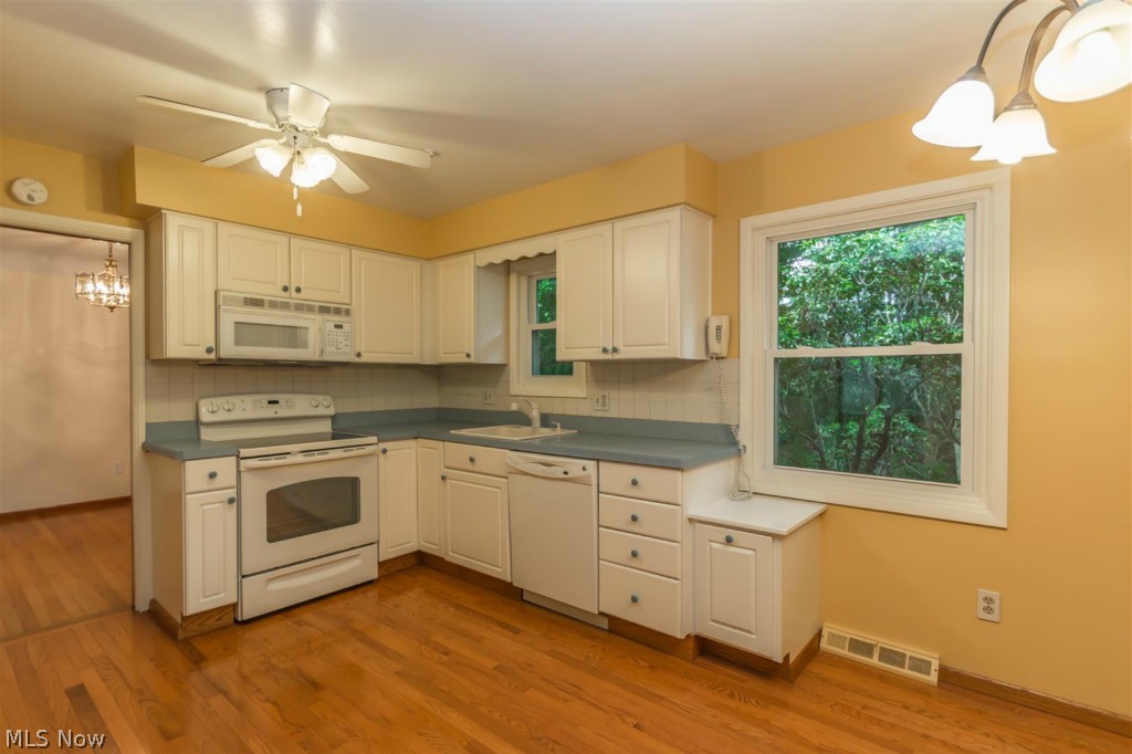 836 Beechers Brook Road Cleveland, OH 44143 - Photo 4 of 23 Gallery Image 4