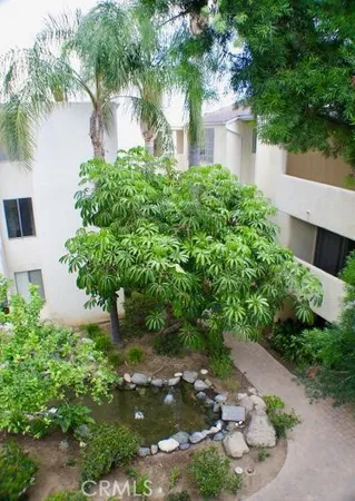 $399,999 | 5325 Newcastle Avenue, Unit 322, Encino, CA 91316