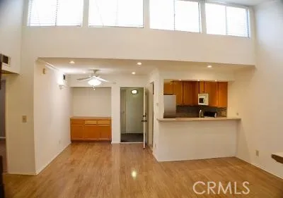 $399,999 | 5325 Newcastle Avenue, Unit 322, Encino, CA 91316