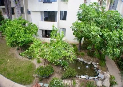 $399,999 | 5325 Newcastle Avenue, Unit 322, Encino, CA 91316