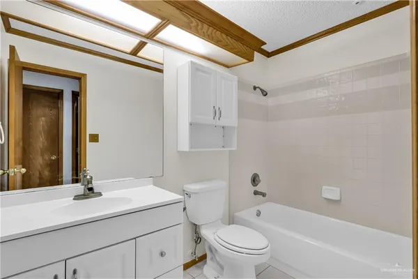 $1,850 | 7504 North 21st Street, McAllen, TX 78504