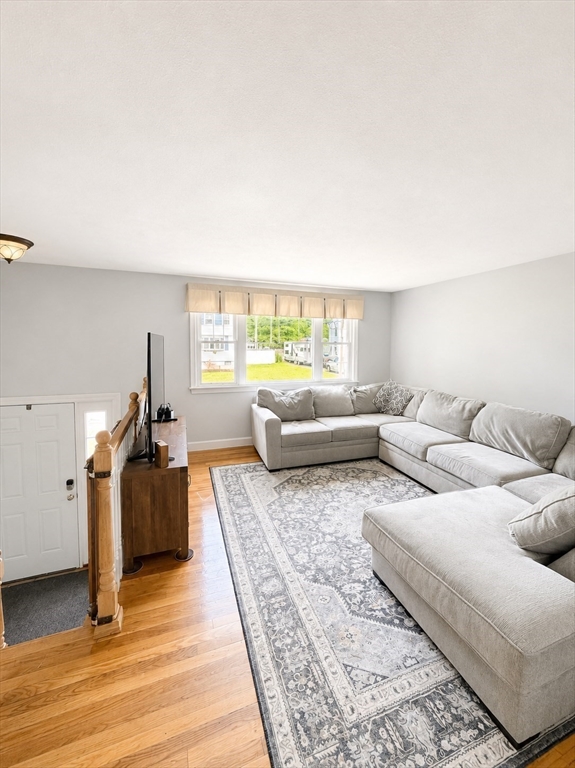 174 Damon Road Rockland, MA 02370 - Photo 11 of 22