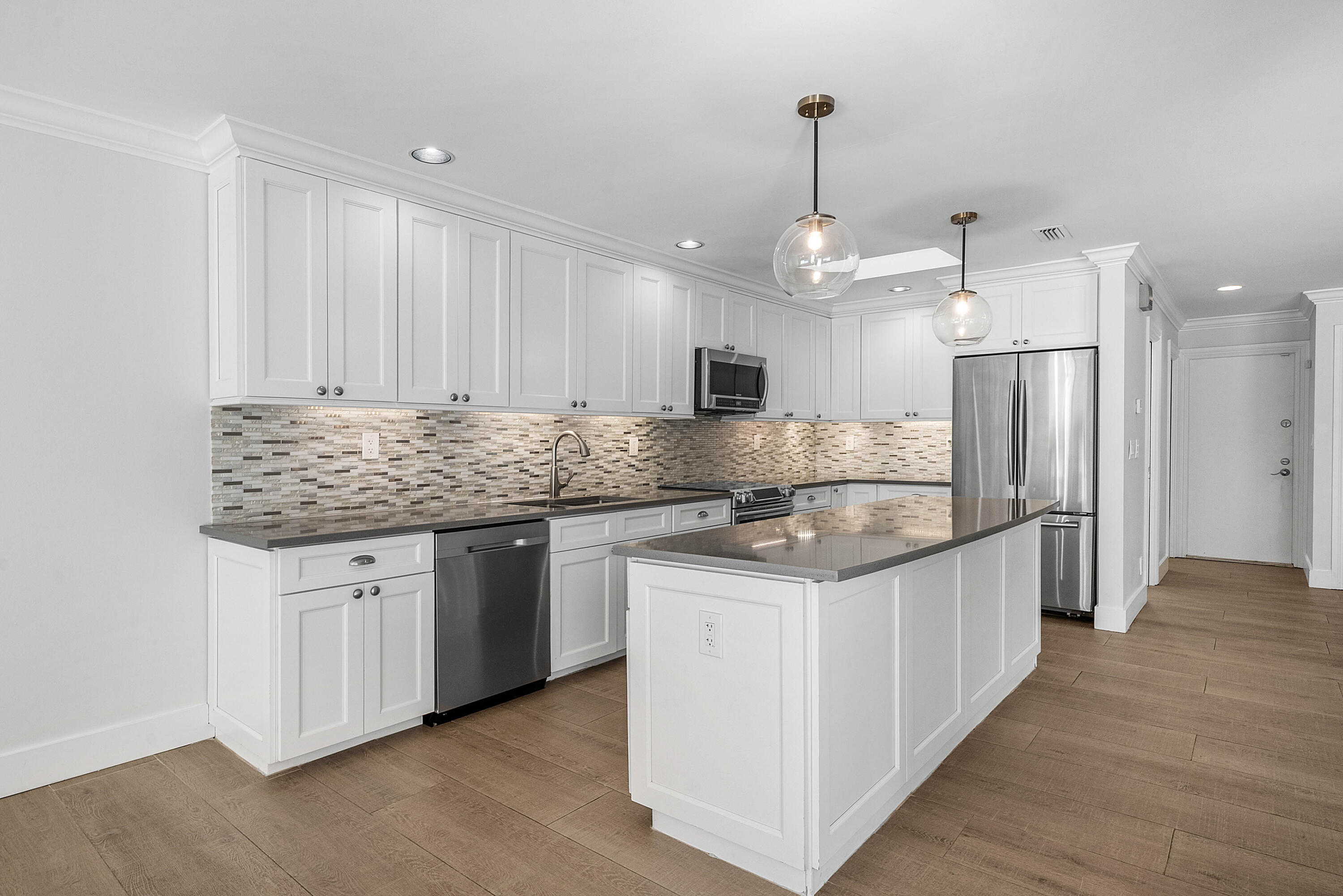 5854 Pinebrook Drive Boca Raton, FL 33433 - Photo 11 of 51 013-5854PinebrookDrive-BocaRaton-FL-3343