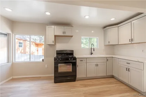 $439,000 | 40265 Mahanoy Lane, Big Bear Lake, CA 92315