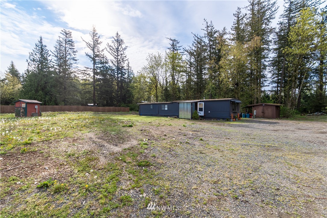 2073 East Pole Road Everson, WA 98247 - Photo 6 of 18 a view of a backyard with a trampoline