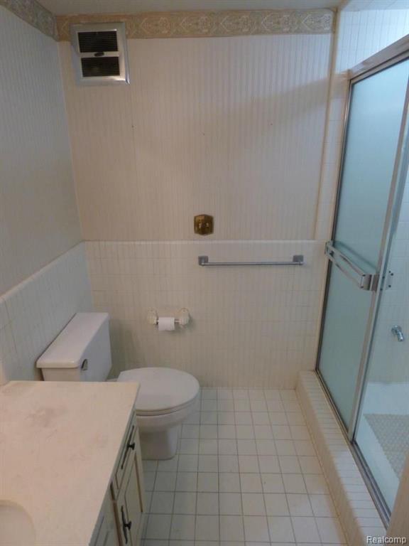 25720 Southfield Road, Unit 102 Southfield, MI 48075 - Photo 28 of 39