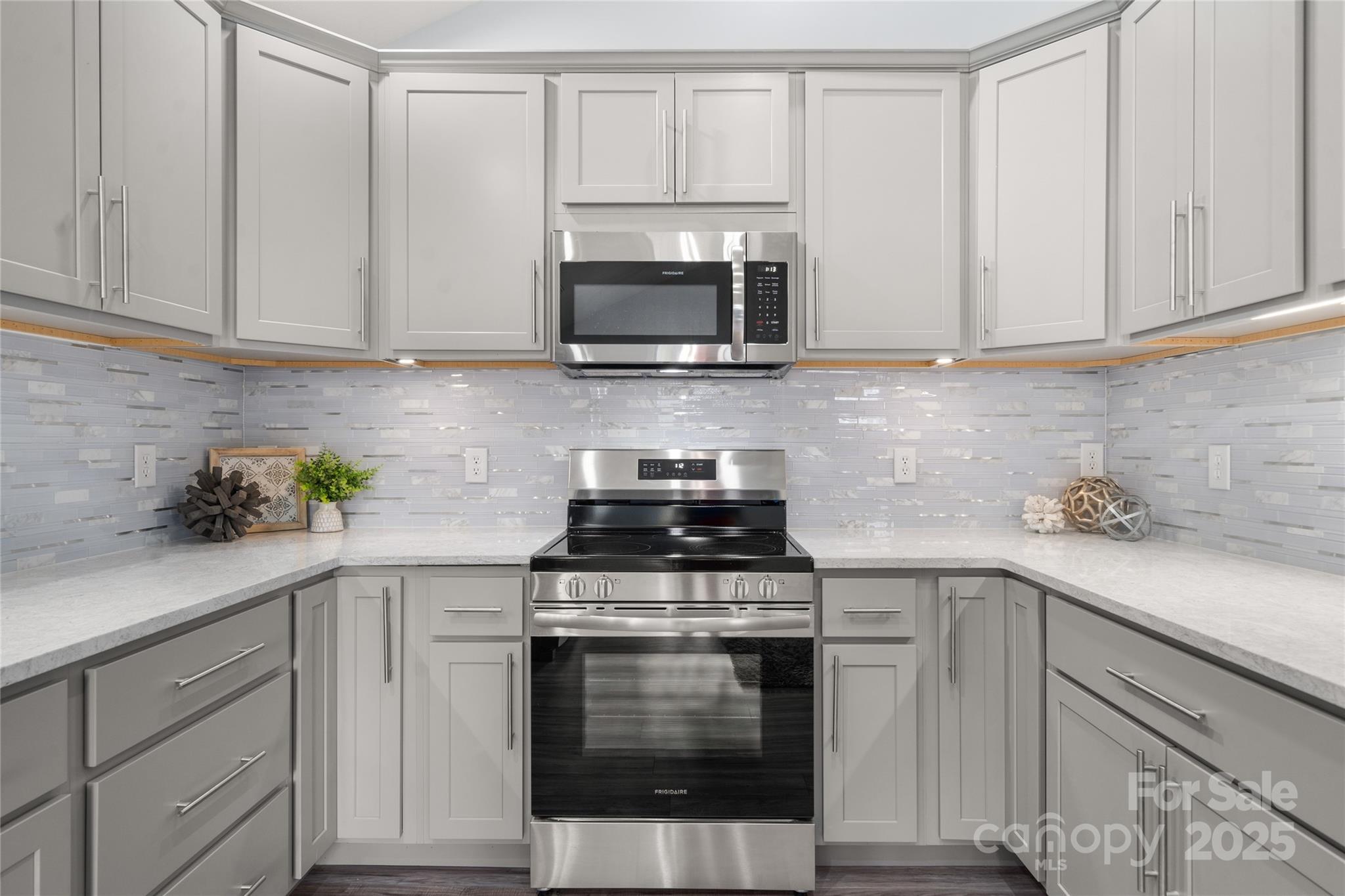 2513 Rolfe Street Hendersonville, NC 28791 - Photo 16 of 48 Gallery Image 16
