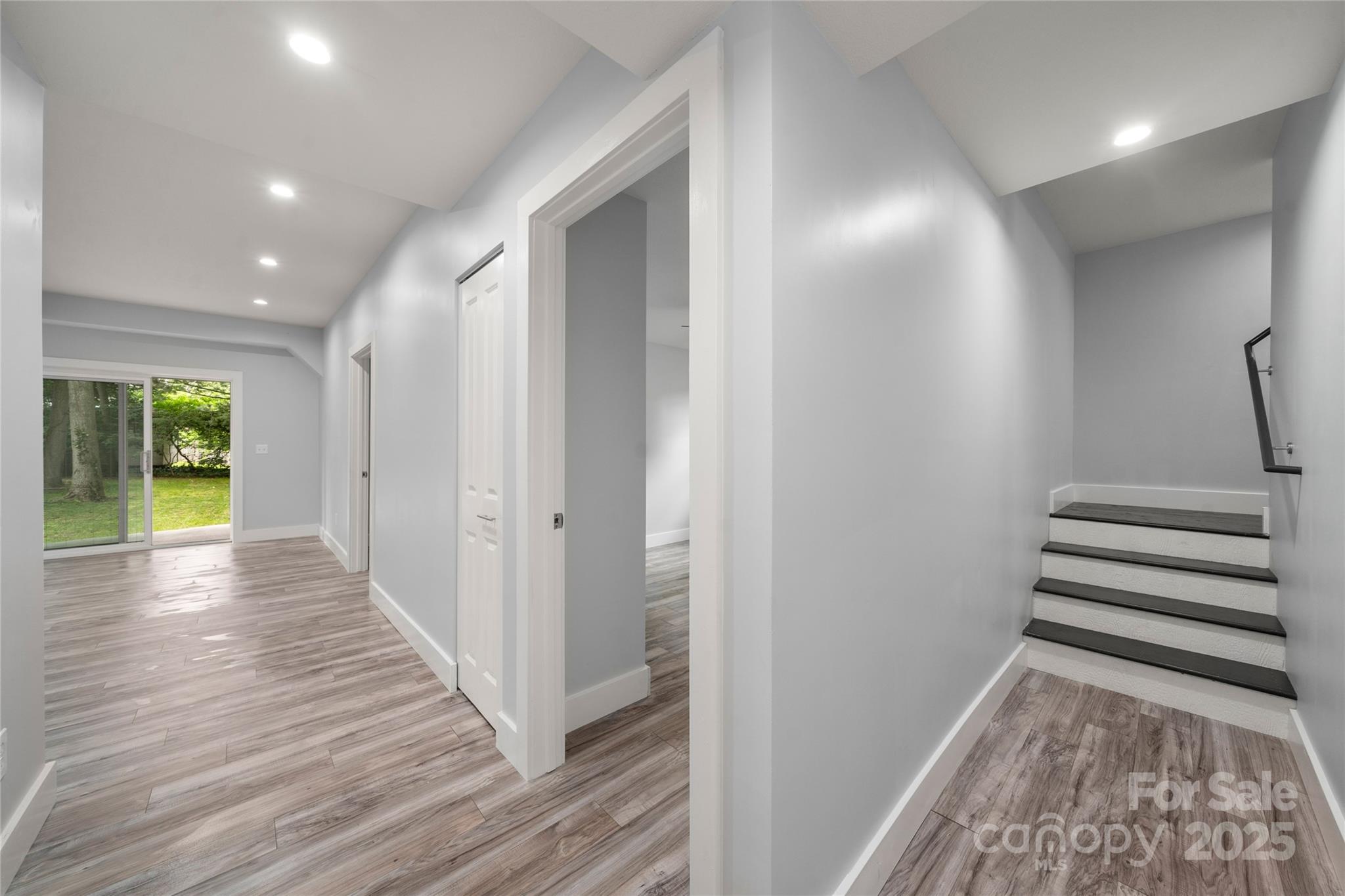 2513 Rolfe Street Hendersonville, NC 28791 - Photo 30 of 48 Gallery Image 30