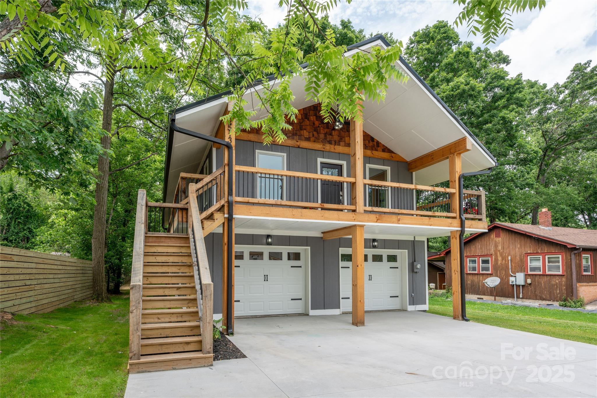 2513 Rolfe Street Hendersonville, NC 28791 - Photo 5 of 48 Gallery Image 5