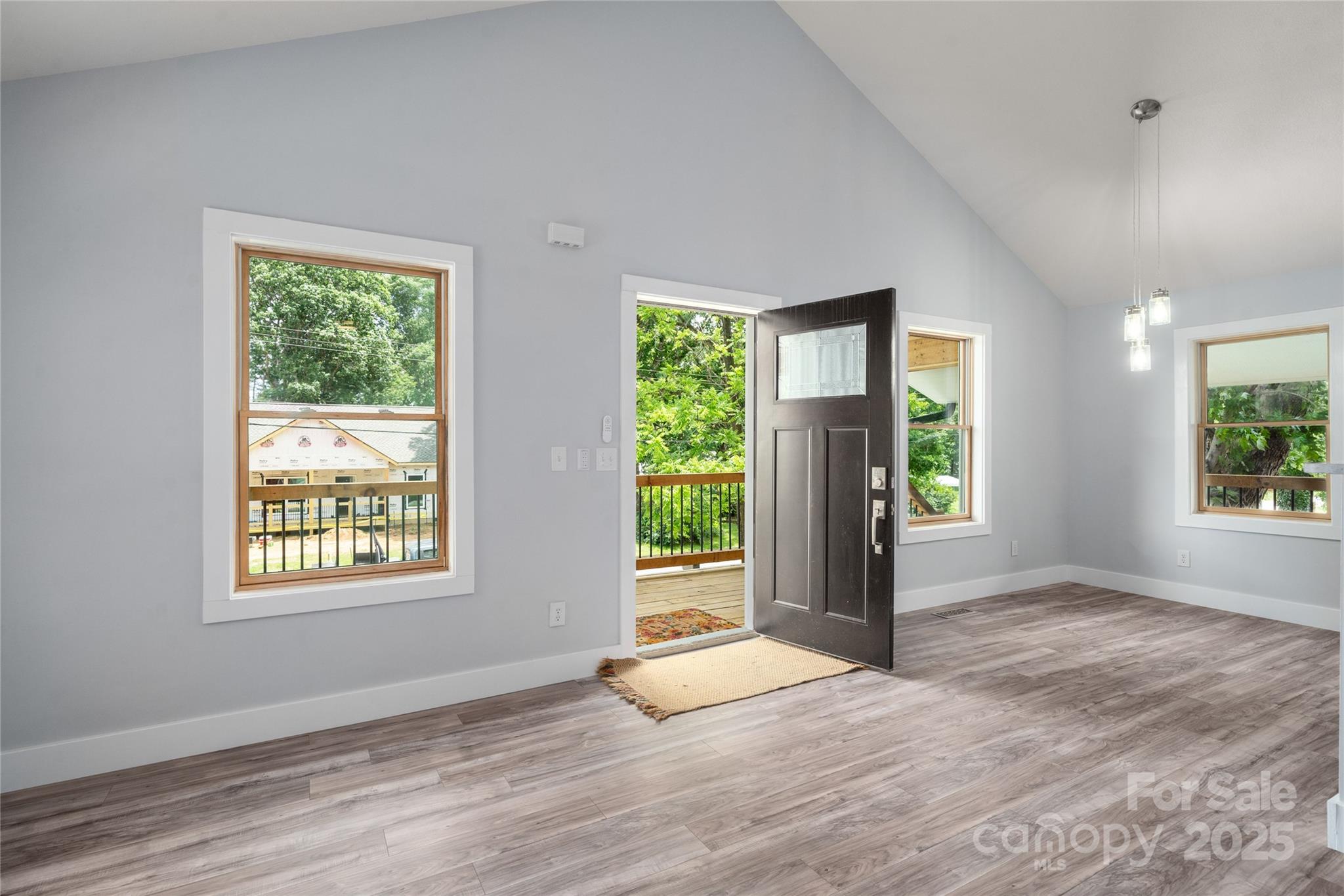 2513 Rolfe Street Hendersonville, NC 28791 - Photo 10 of 48 Gallery Image 10