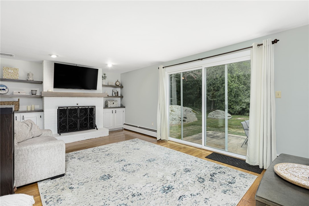 7 Jencks Road Cumberland, RI 02864 - Photo 13 of 40