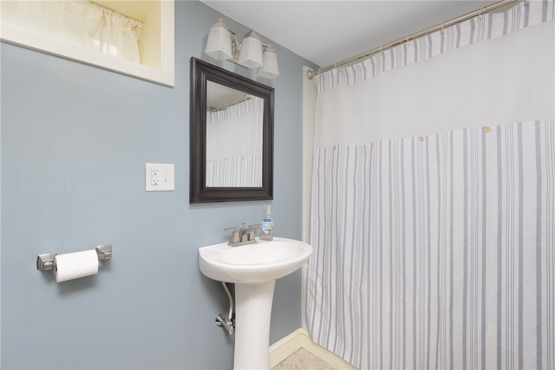 7 Jencks Road Cumberland, RI 02864 - Photo 33 of 40