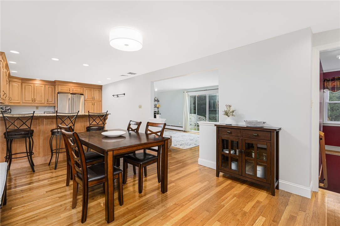 7 Jencks Road Cumberland, RI 02864 - Photo 6 of 40