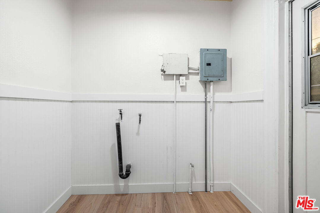 614 Romulo Street Los Angeles, CA 90065 - Photo 17 of 33