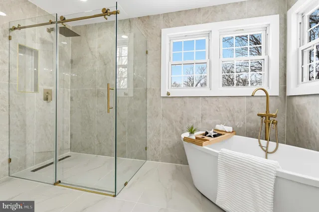 $1,220,000 | 12011 Meadowville Court, Herndon, VA 20170