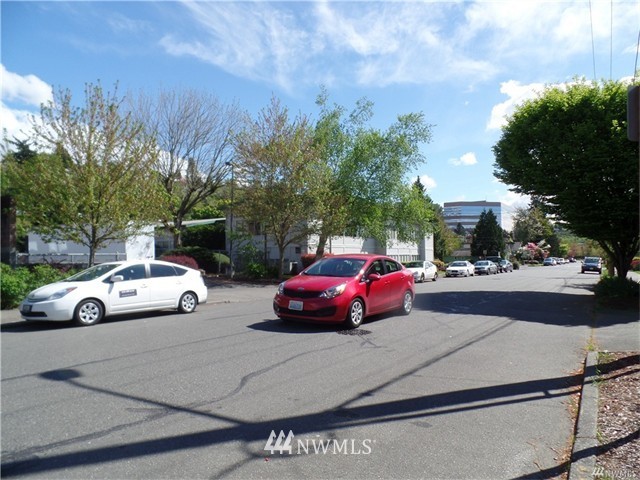 417 Wells Avenue South Renton, WA 98057 - Photo 13 of 23 Gallery Image 13
