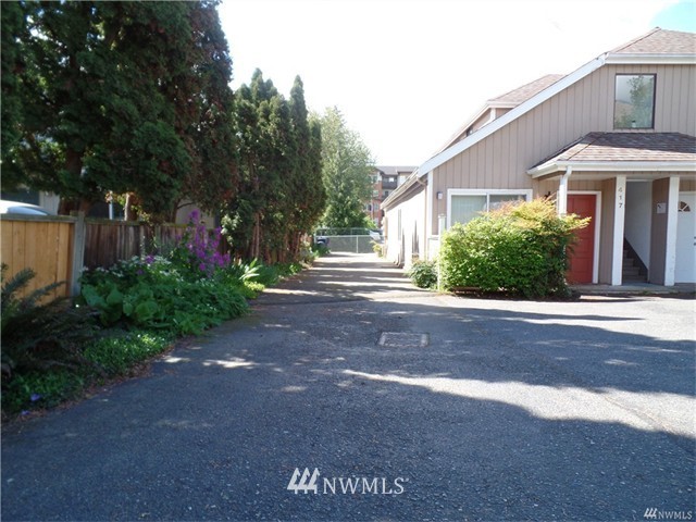 417 Wells Avenue South Renton, WA 98057 - Photo 16 of 23 Gallery Image 16