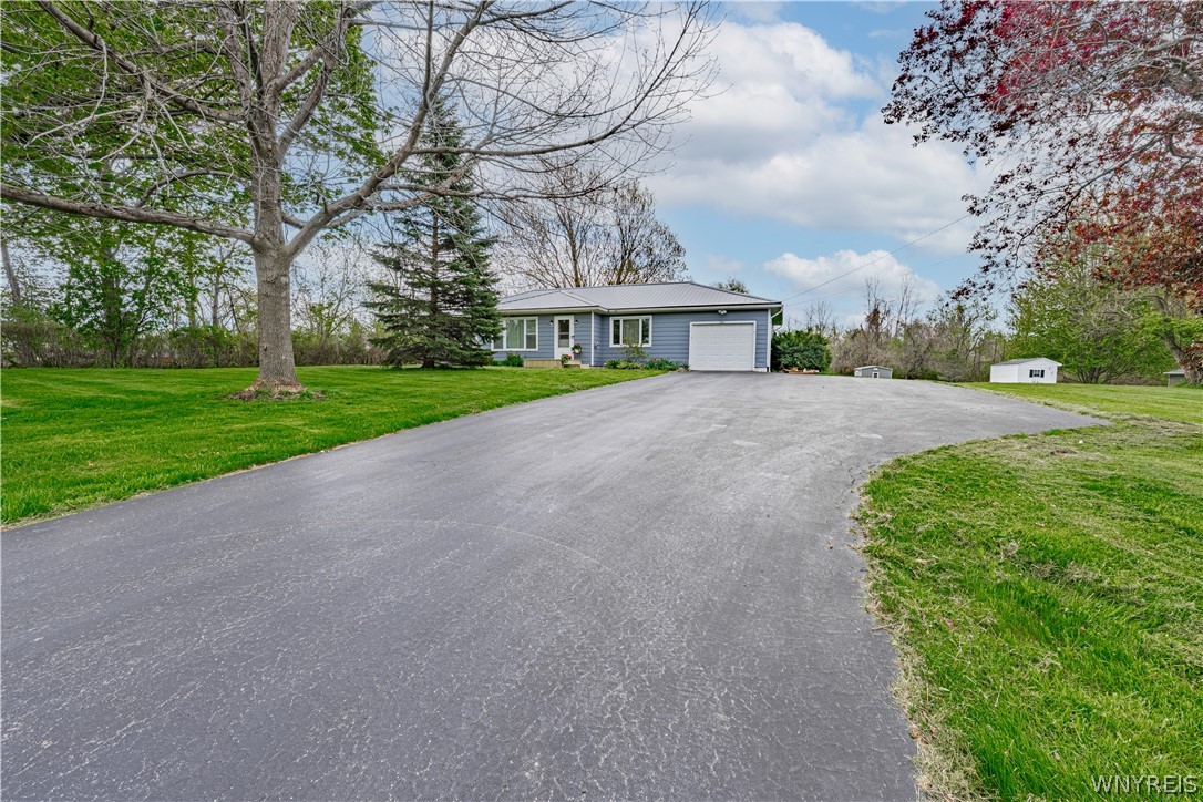 7964 Chestnut Ridge Road Gasport, NY 14067 - Photo 3 of 48