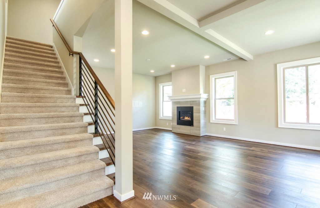 200 Duvall Place Southeast Renton, WA 98059 - Photo 14 of 25 Gallery Image 14