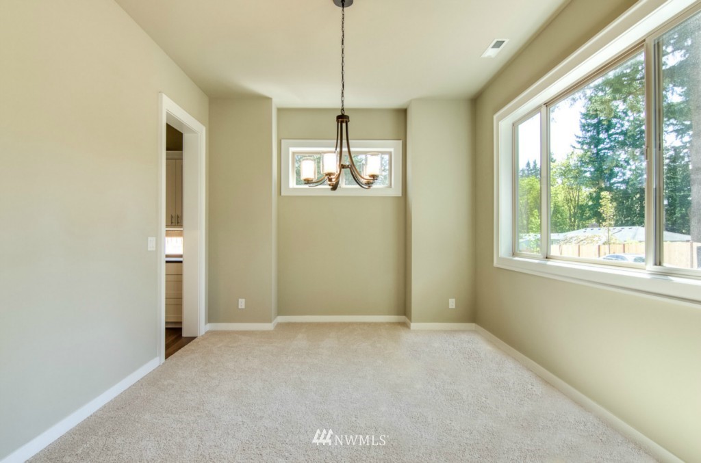 200 Duvall Place Southeast Renton, WA 98059 - Photo 6 of 25 Gallery Image 6