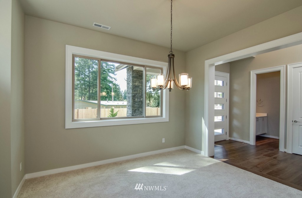 200 Duvall Place Southeast Renton, WA 98059 - Photo 7 of 25 Gallery Image 7