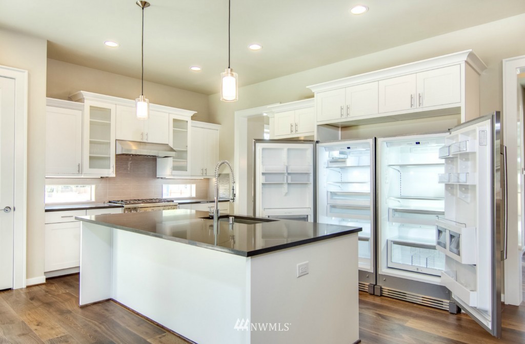 200 Duvall Place Southeast Renton, WA 98059 - Photo 10 of 25 Gallery Image 10