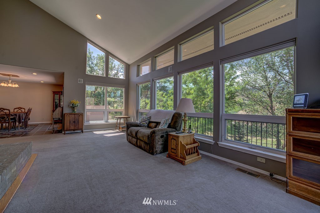 1166 Wenatchee Heights Road Wenatchee, WA 98801 - Photo 16 of 36 Gallery Image 16