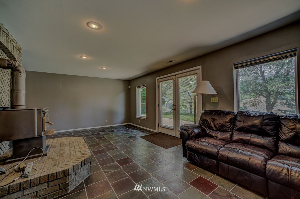 1166 Wenatchee Heights Road Wenatchee, WA 98801 - Photo 22 of 36 Gallery Image 22