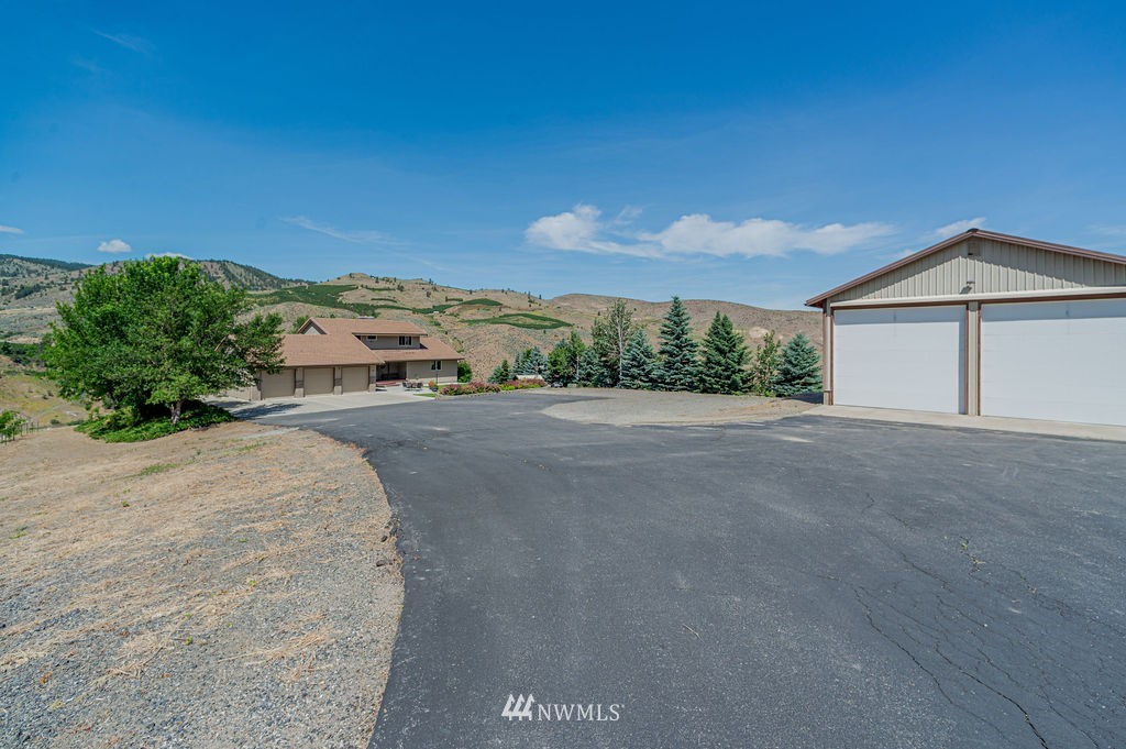 1166 Wenatchee Heights Road Wenatchee, WA 98801 - Photo 28 of 36 Gallery Image 28