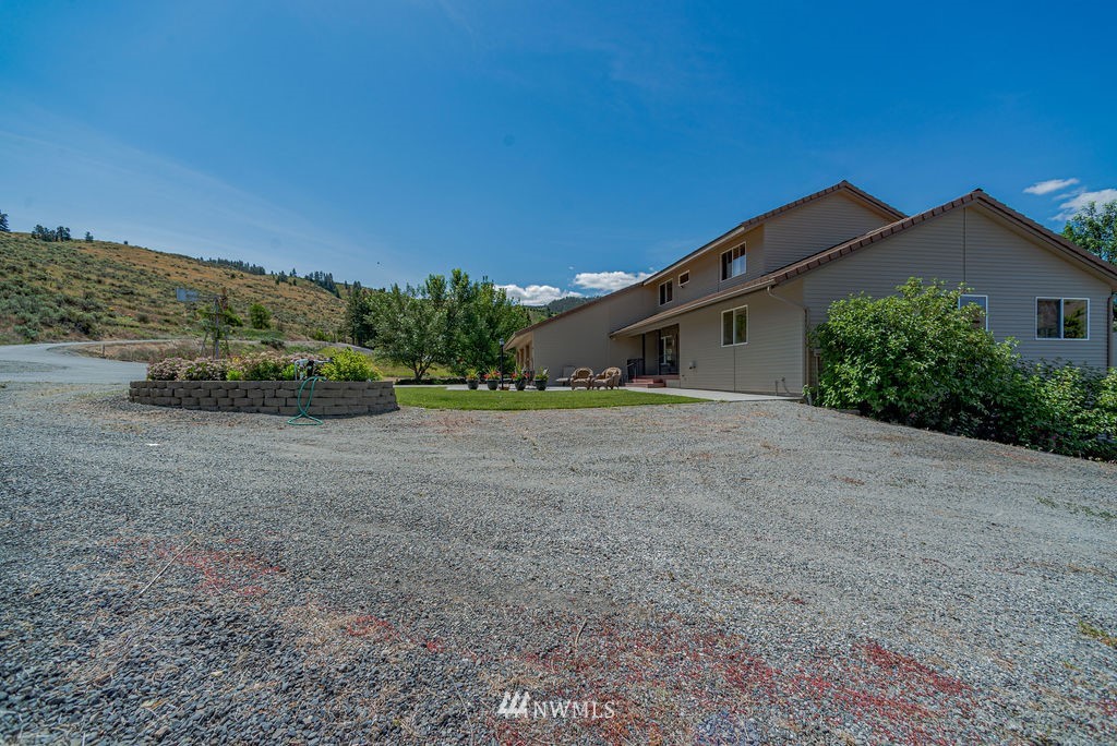 1166 Wenatchee Heights Road Wenatchee, WA 98801 - Photo 35 of 36 Gallery Image 35