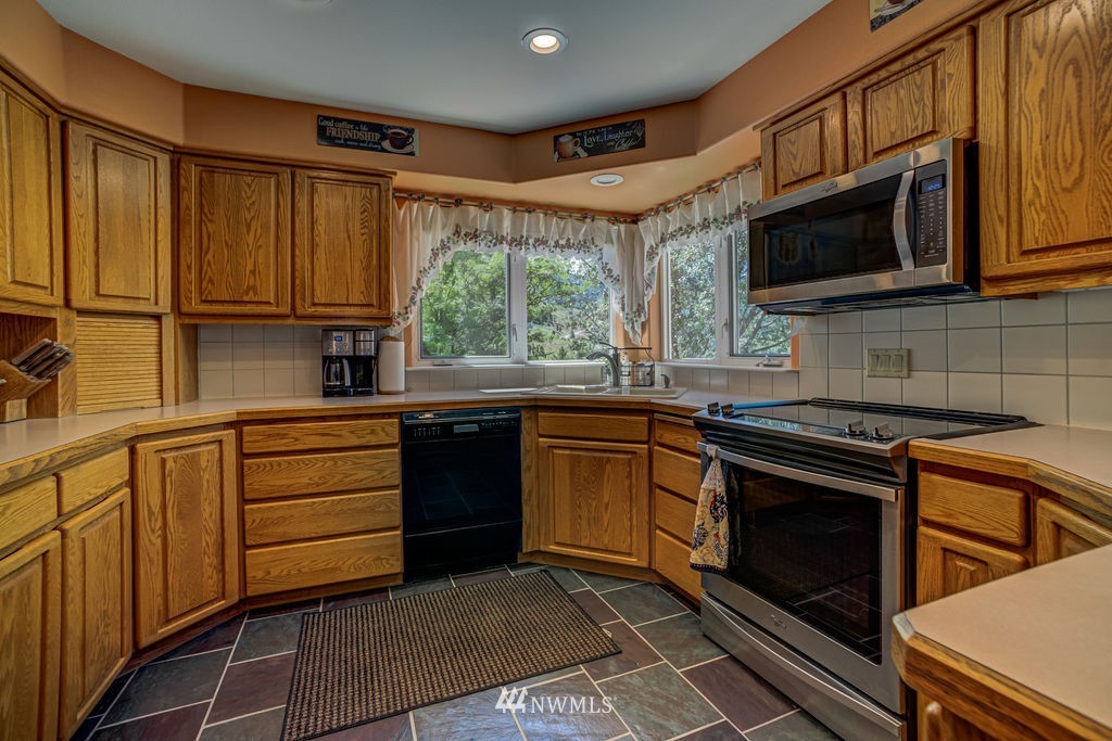 1166 Wenatchee Heights Road Wenatchee, WA 98801 - Photo 9 of 36 Gallery Image 9