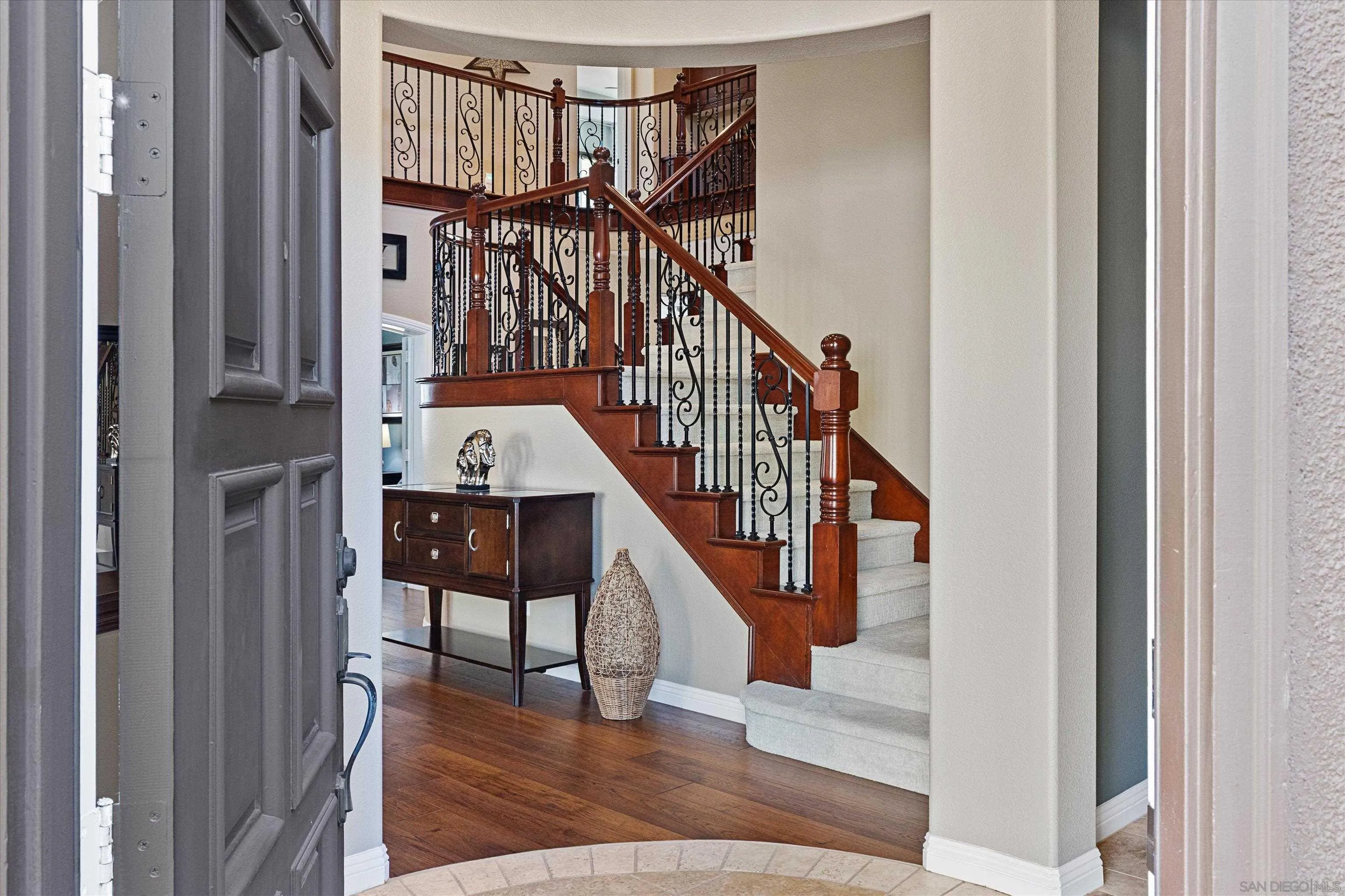15993 Cayenne Ridge Road San Diego, CA 92127 - Photo 6 of 53 Gallery Image 6