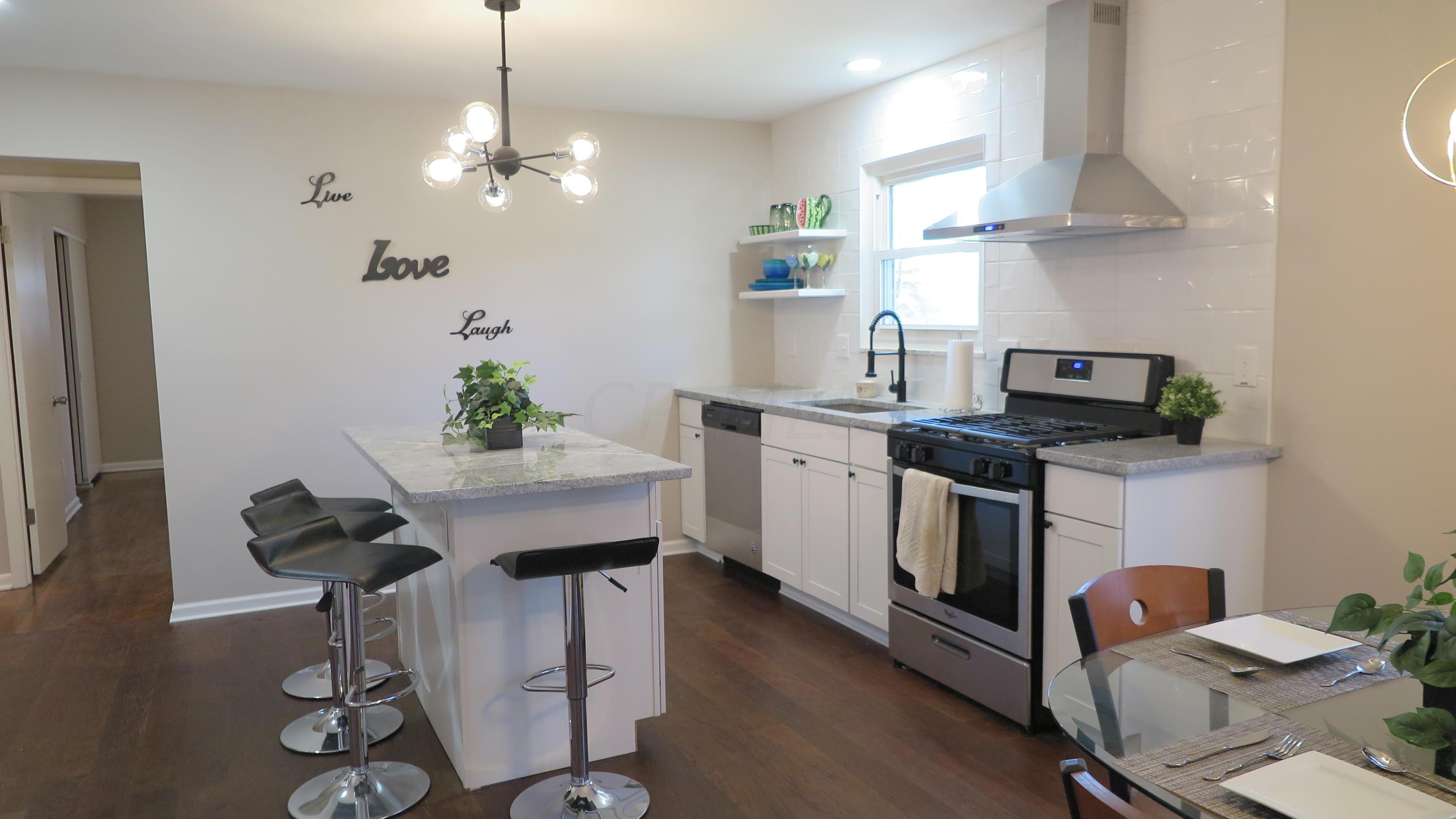961 Cummington Road Columbus, OH 43213 - Photo 1 of 21 Gallery Image 1