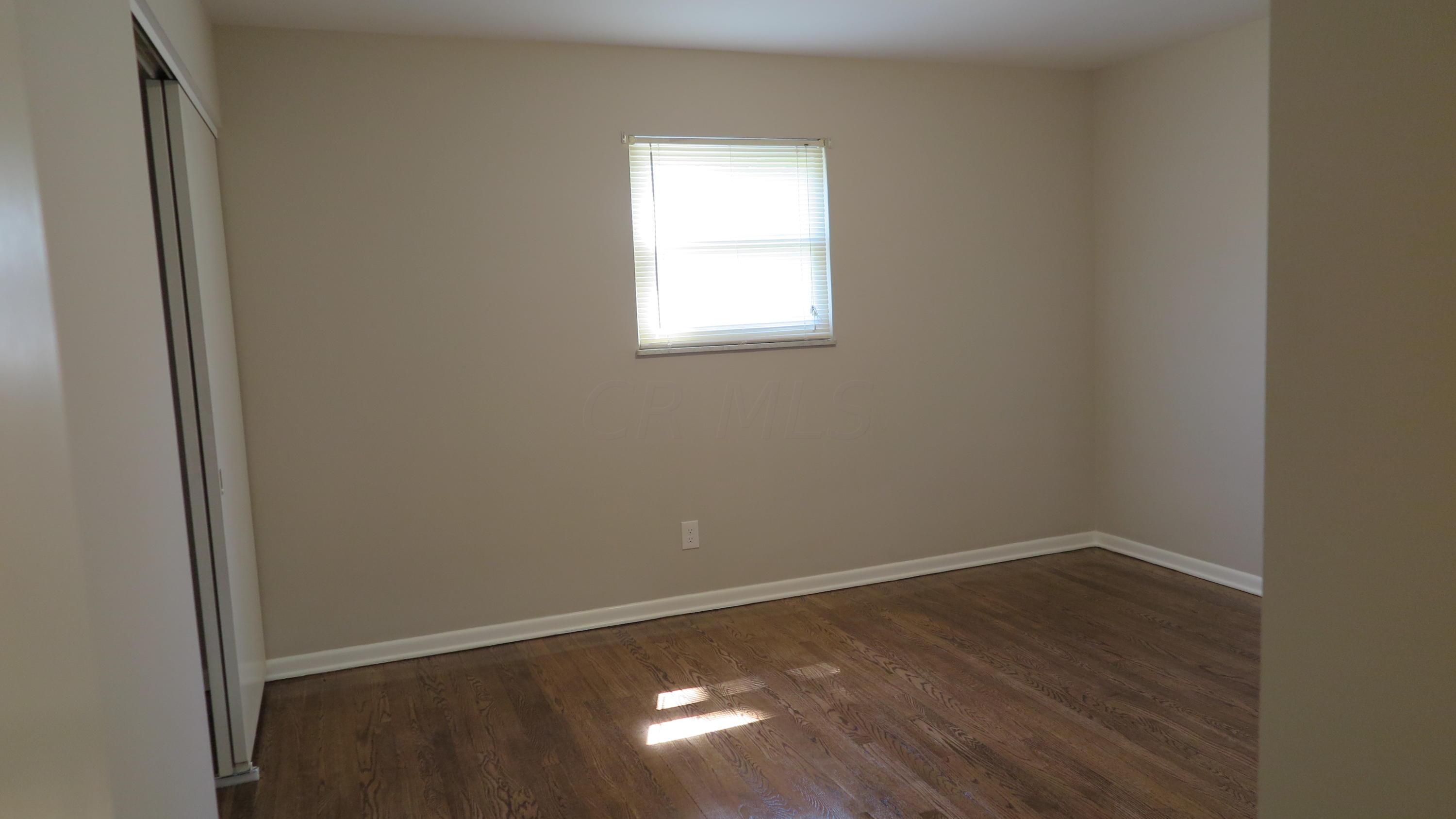 961 Cummington Road Columbus, OH 43213 - Photo 11 of 21 Gallery Image 11