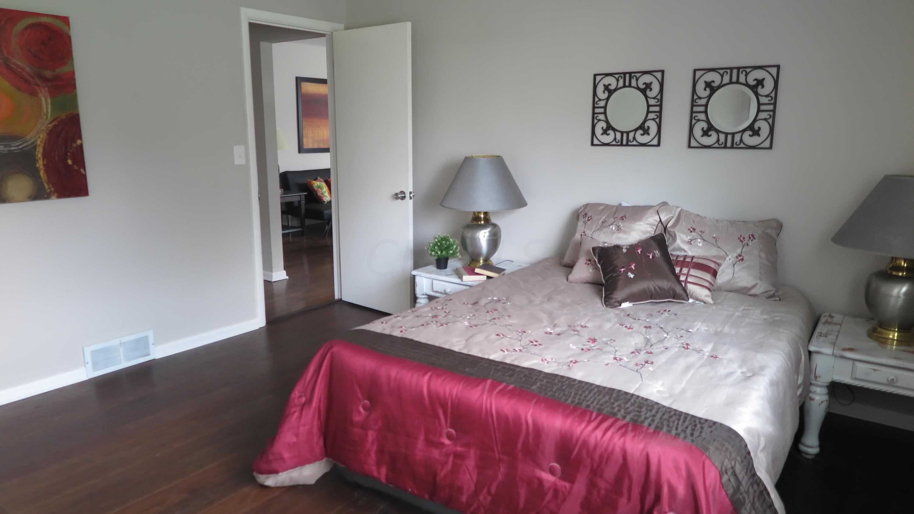 961 Cummington Road Columbus, OH 43213 - Photo 6 of 21 Gallery Image 6