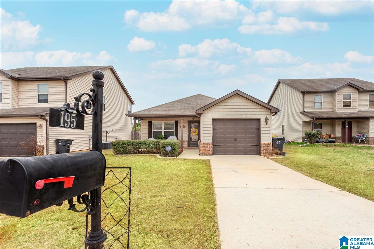 195 Briar Ridge Lane Odenville, AL 35120 - Photo 2 of 35