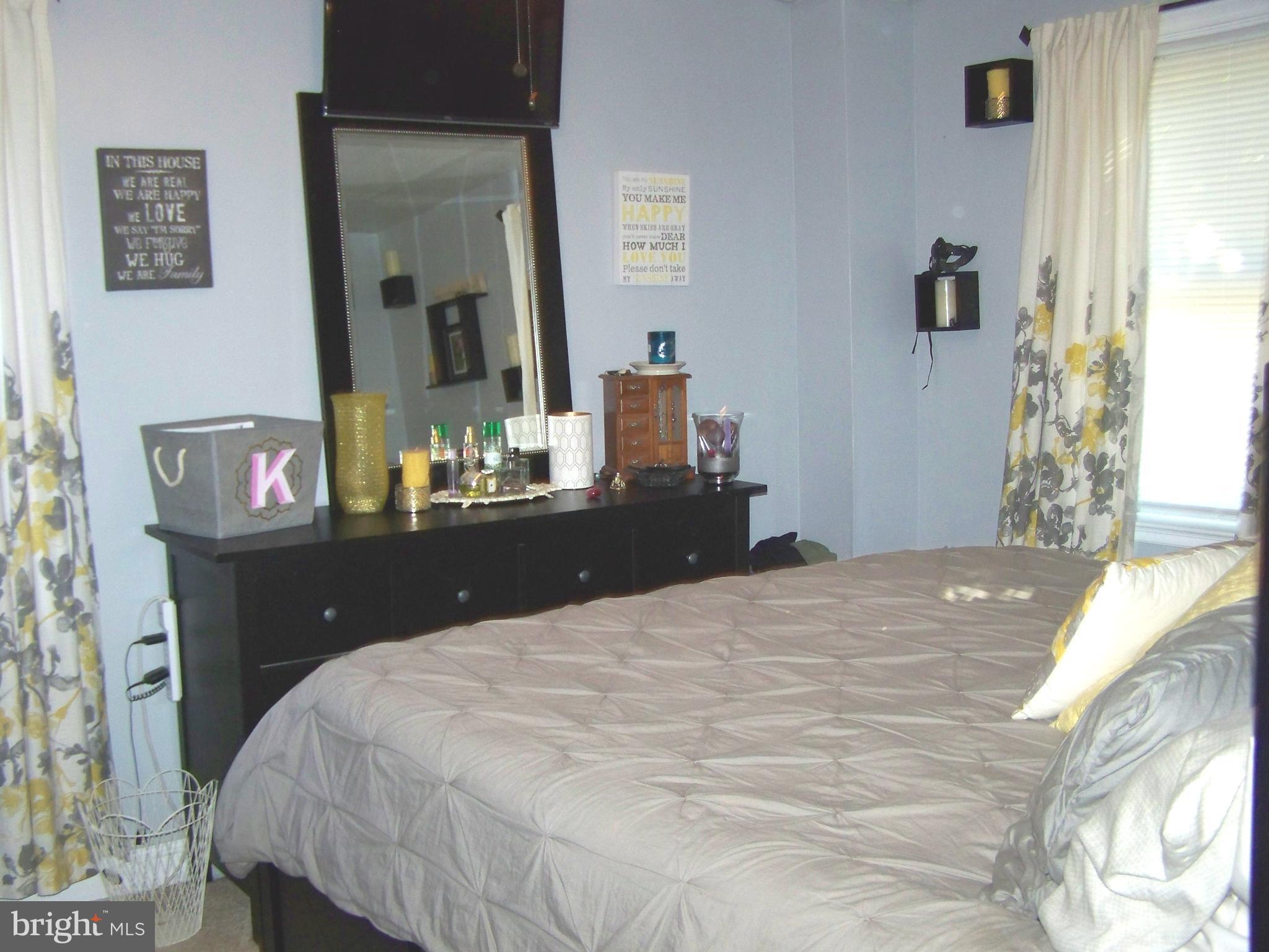 123 Cherrydell Road Baltimore, MD 21228 - Photo 16 of 26 Bedroom (Master)
