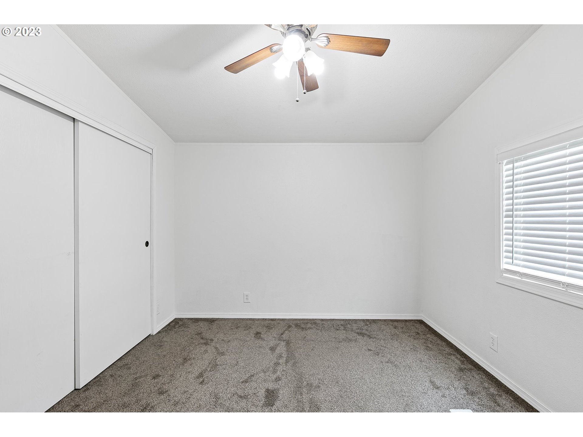 3514 Industrial Avenue Springfield, OR 97478 - Photo 20 of 36 Primary Bedroom