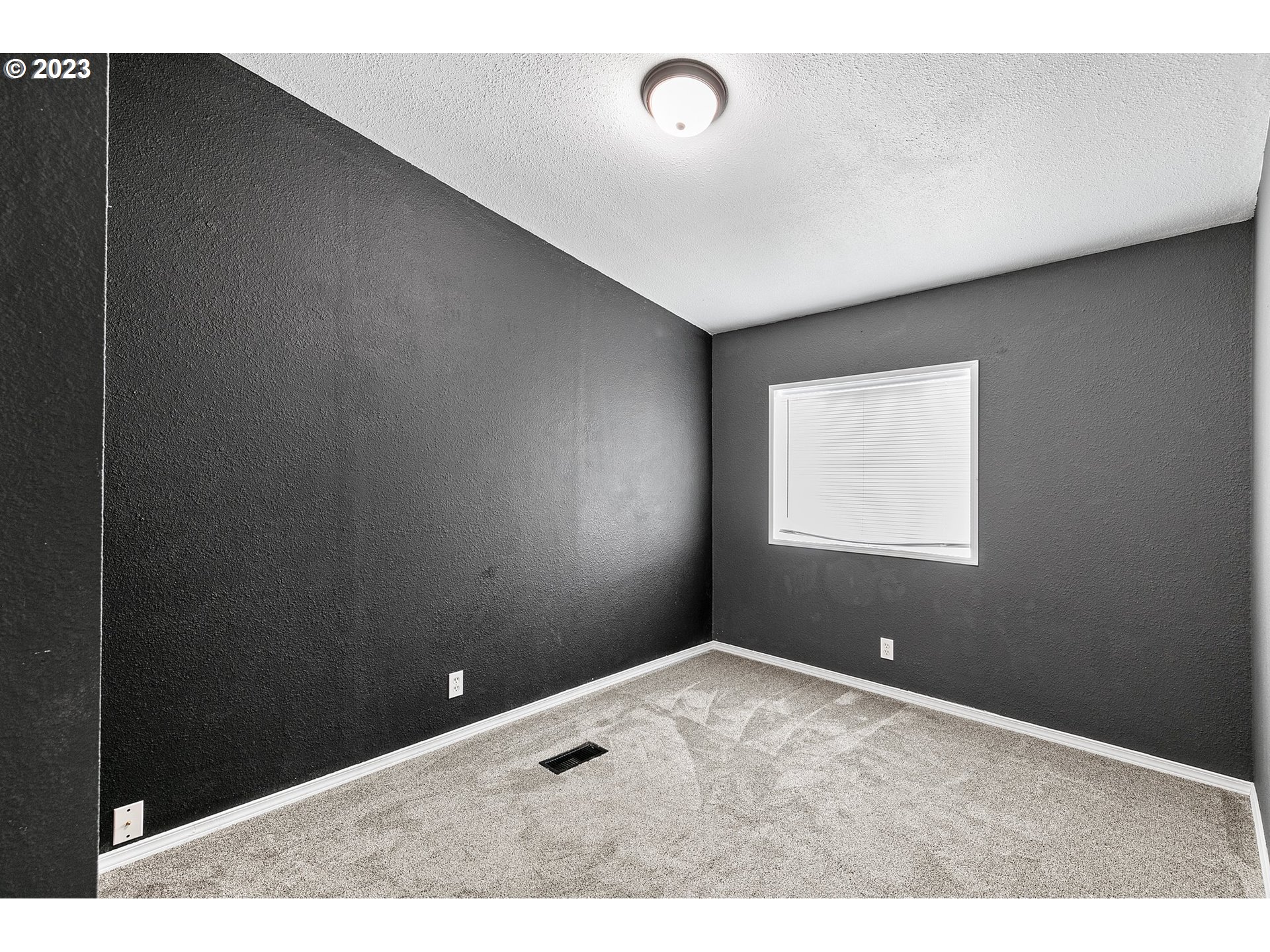 3514 Industrial Avenue Springfield, OR 97478 - Photo 26 of 36 Bedroom